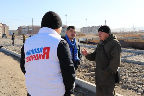 В Туве строительство социально значимых объектов идет полным ходом