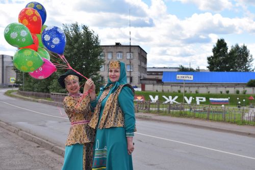 Ужурцев поздравили с праздником семьи, любви и верности