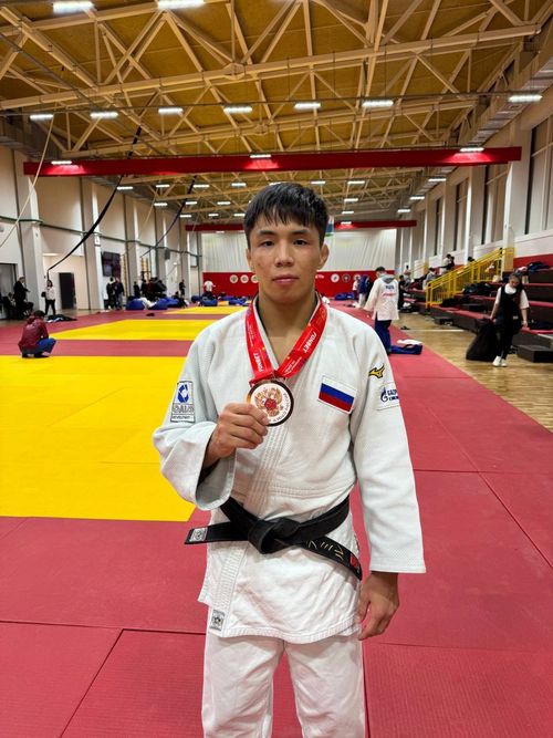 Кан-Демир Суге-Маадыр завоевал бронзу на чемпионате России по дзюдо