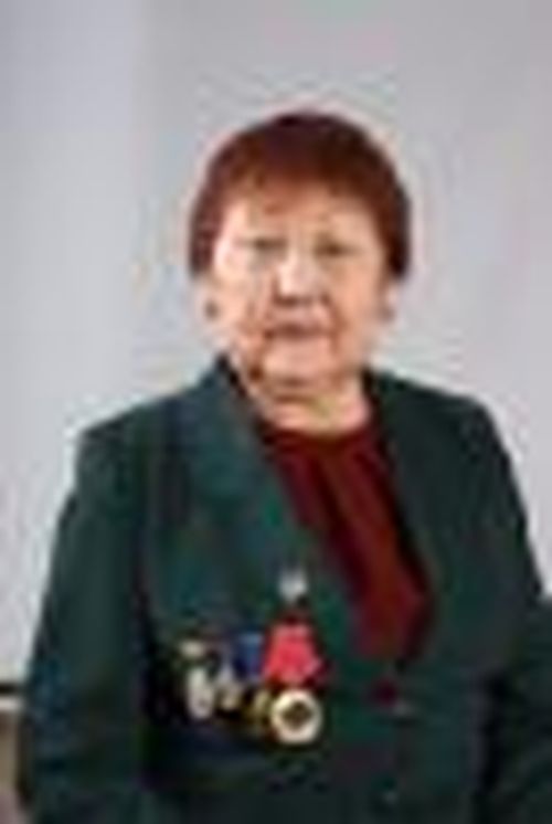 А начинала пионервожатой…