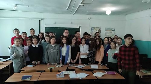 Не жди перемен! Твори перемены! «Молодежка ОНФ» встретилась с тоджинскими студентами
