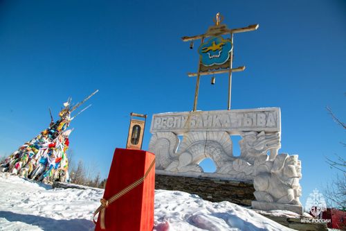 Тува приняла лампаду с частицей Вечного огня по эстафете #ВпамятиСибиряков