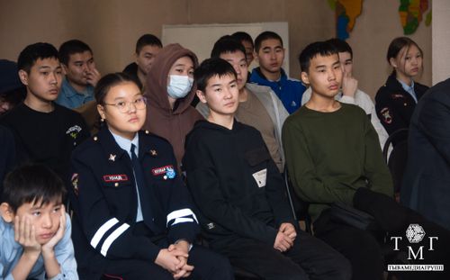 День открытых дверей в ТИГПИ: молодое поколение знакомится с наукой и историей Тувы