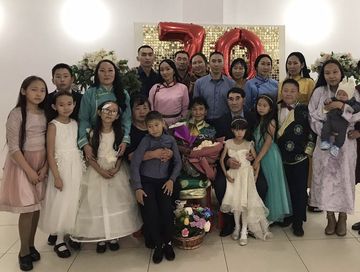 Ажы-төл — ада-иениң көрүнчүү