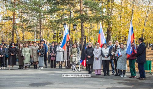 В Туве прошел митинг-концерт «Спасибо, что #МЫВМЕСТЕ»