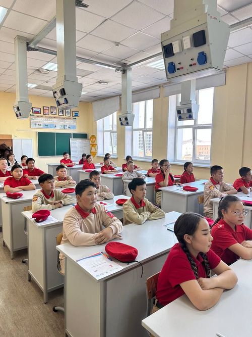 Патриотическая неделя в школах и ссузах Тувы