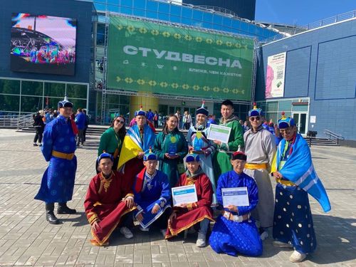 «Улаатай» Тываны төлээлээн