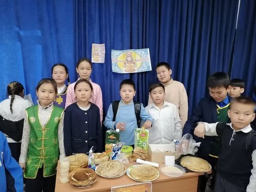 Школаларда Масленицаны байырлап турар