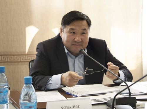 Врио главы Тувы реконструирует аварийные участки дорог