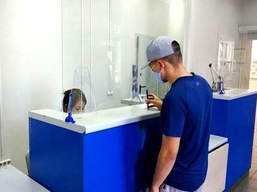 В почтовых отделениях Тувы началась установка защитных экранов