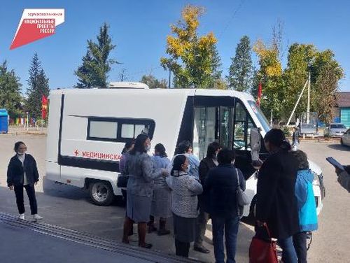 Новые передвижные ФАПы выехали в районы