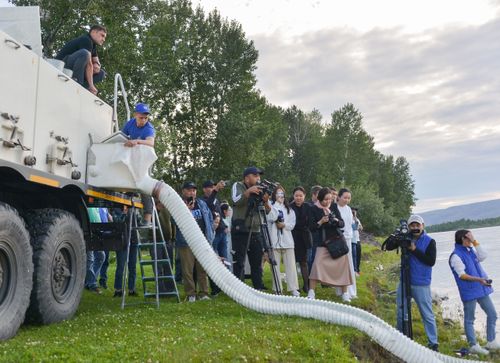 Улуг-Хемче стерлядь байлаңнарын киир салган