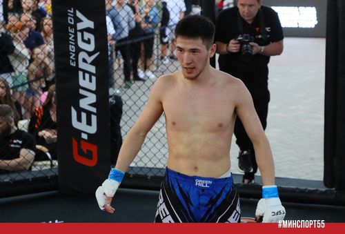 Мерген Монгуш стал чемпионом Гран-при по ММА