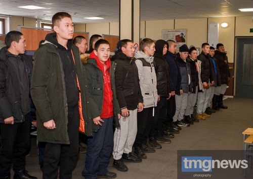 Призывники Тувы прибывают в воинские части России