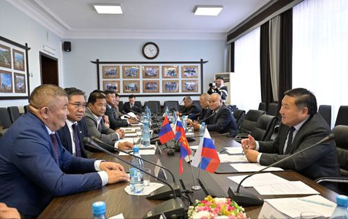 Тываның Баштыңы Моолдуң Хөвсгөл аймаандан делегация-биле ужурашкан