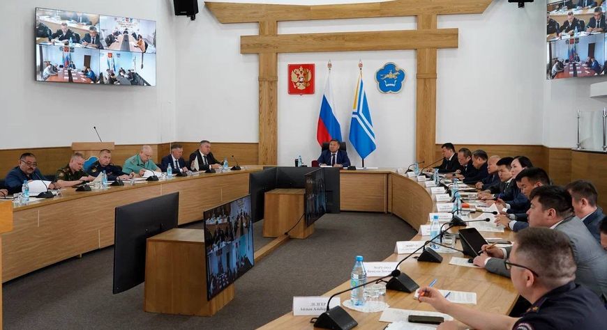 Глава Тувы провел заседание антинаркотической комиссии