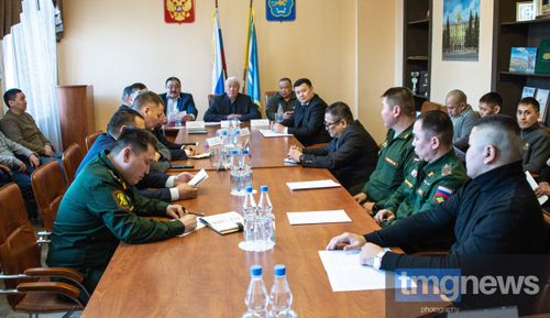 “Тываның маадырлары” деп чаа кадрлар төлевилели ажылын эгелээн