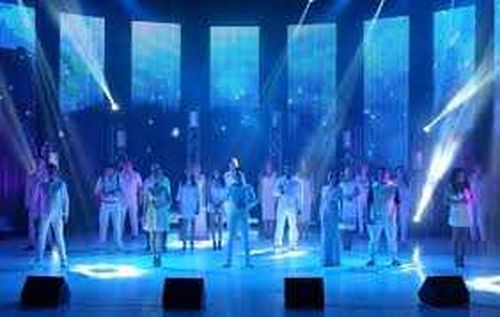 Певица из Тувы приняла участие в конкурсе "Белый месяц"