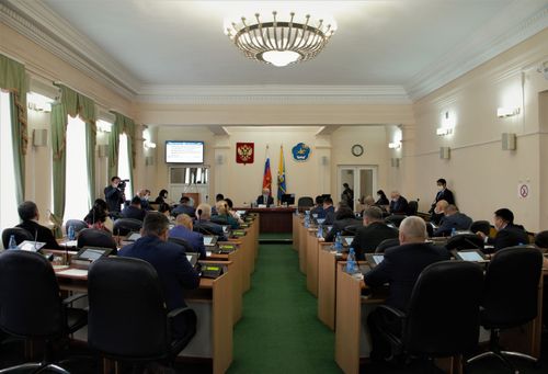 ВЕРХОВНЫЙ ХУРАЛ ТУВЫ ДОСРОЧНО ПРЕКРАТИЛ ПОЛНОМОЧИЯ ДВУХ ДЕПУТАТОВ ОТ ЛДПР