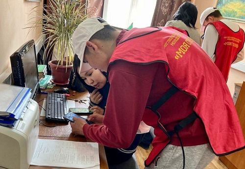 Чөөн-Хемчик биле Барыын-Хемчик кожууннар, Ак-Довурак хоорай онлайн-бадылаашкынга идепкейлиг киришкен