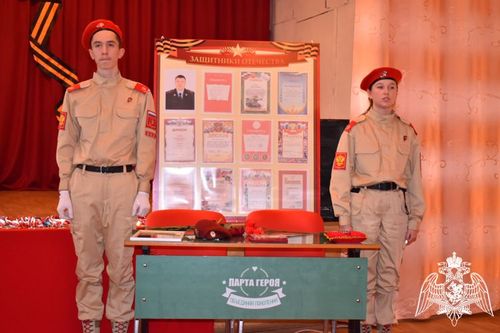 В Туранской школе установили «Парту Героя»