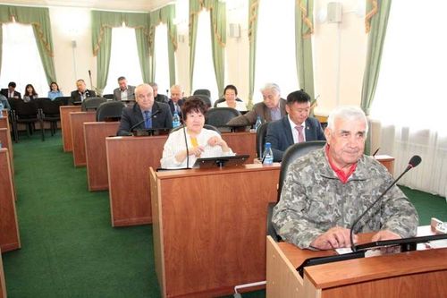 Верховный Хурал (парламент) Тувы внёс изменения в республиканский бюджет на 2019 год 