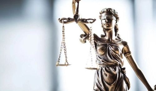 Глава Тувы поздравил юристов региона с профессиональным праздником