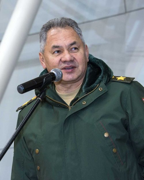 Министр Обороны Сергей Шойгу посетил военный городок в Туве