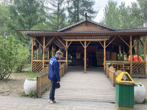 «Единая Россия» проверила доступность летних кафе в столице Тувы