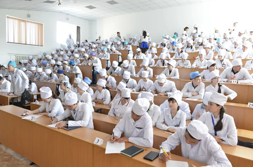 150 абитуриентов из Тувы зачислены в медицинские вузы страны на целевое обучение