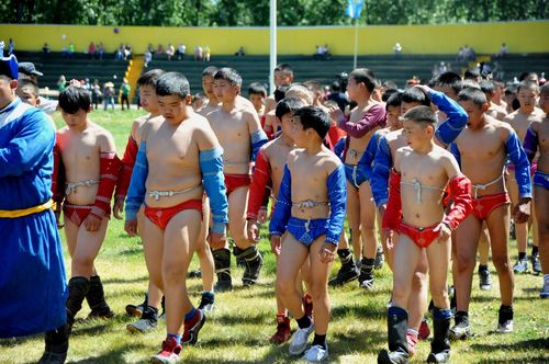 Делегейниң уруглар камгалалының хүнүнде чаш болгаш элээди мөгелер хүрежи болур