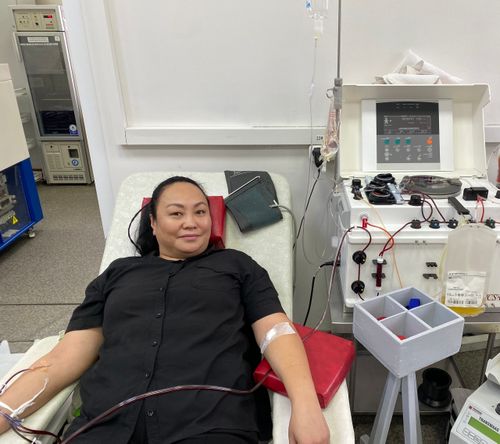 Почётный донор из Тувы Сай-Суу Ондар совершила юбилейную, 50-ю сдачу крови