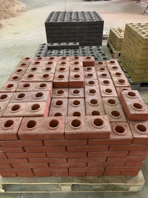 А.Брокерт: «Производство кирпича будет налажено к началу следующего года»