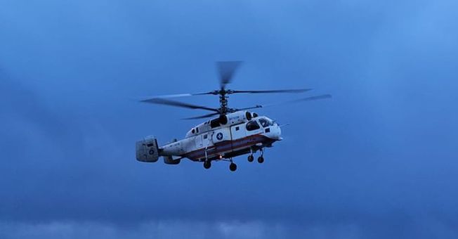В Сочи вертолетом МЧС доставили пострадавшего участника команды сухогруза