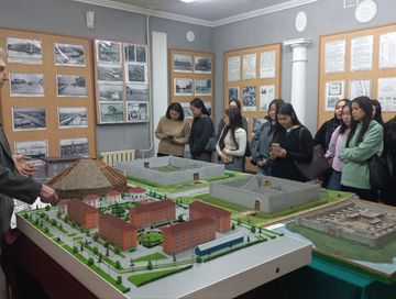 Ажык эжиктер хүнү