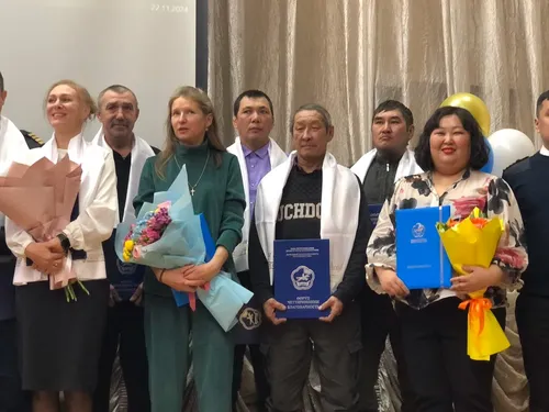 Работникам дорожно-транспортного комплекса Тувы вручили госнаграды в честь профессионального праздника