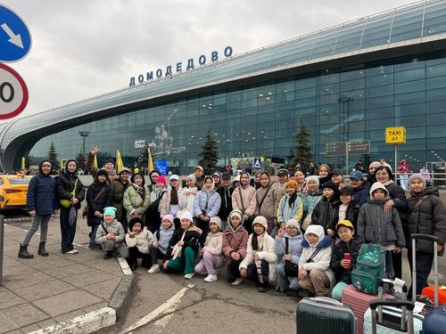 Юные таланты театра «Эдегей» участвуют в Главной детской неделе моды России