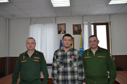Морской пехотинец из Тувы стал кавалером Ордена Мужества