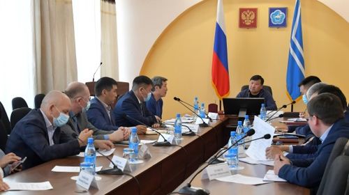 В Правительстве Тувы прошло совещание по вопросам дорожного строительства