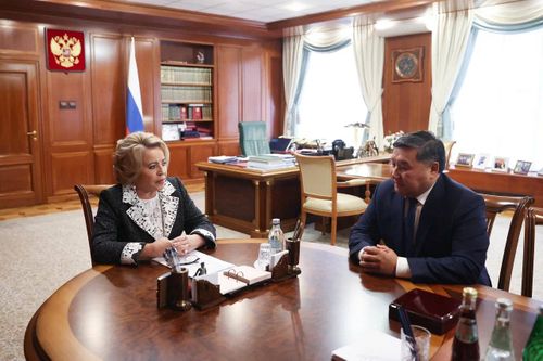 Глава Тувы встретился в Москве с Валентиной Матвиенко
