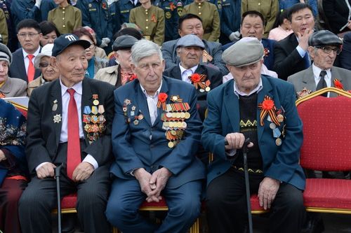 Сегодня Тува поздравляет ветерана Великой Отечественной Георгия Абросимова с 95-летним юбилеем