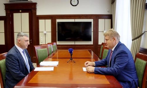 Полномочный представитель провёл рабочую встречу с начальником Департамента лесного хозяйства по СФО