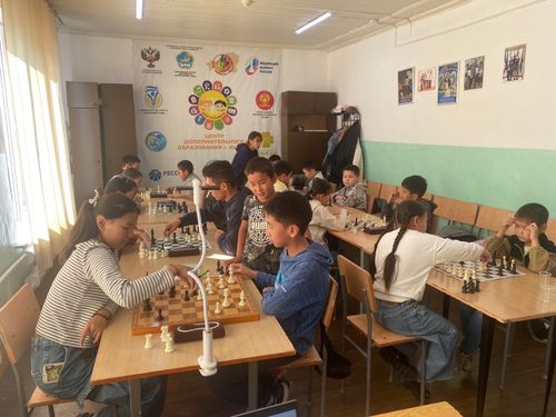 В столице Тувы провели блиц-турнир по шахматам в честь 110-летия Кызыла