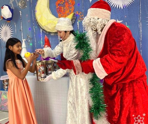 ЧАА ЧЫЛДЫҢ БАЙЫРЛАЛЫНГА 650 ШКОЛАЧЫ КИРИШКЕН