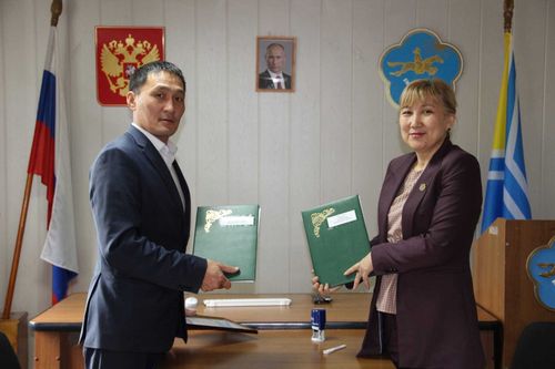 «Тывасвязьинформ» подарил землю Хову-Аксы для строительства библиотеки