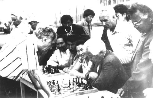 Монгушу Кенин-Лопсану – 96.  Шахматный лев