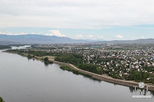 Сегодня в столице Тувы в районе левобережных дачных обществ состоялось открытие противопаводковой дамбы