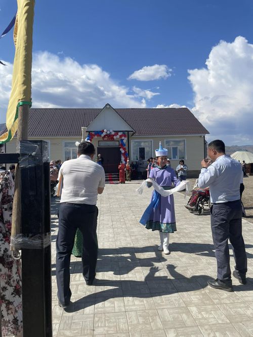 Жители села Кызыл-Тайга построили новый Дом культуры