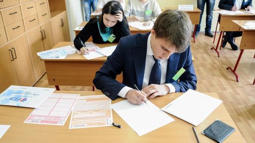 Школьники Пий-Хема будут сдавать экзамены по информатике и физике