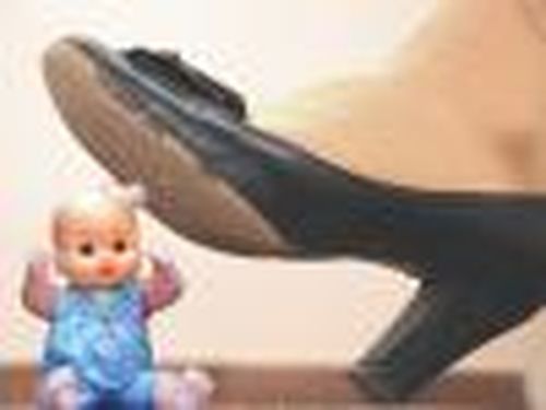 Мне одиноко, услышь меня, мама